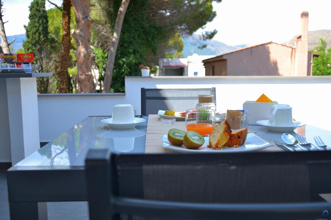 B&B Mondello Resort Bagian luar foto