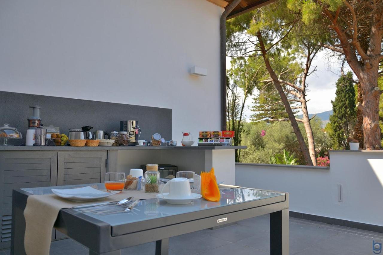 B&B Mondello Resort Bagian luar foto